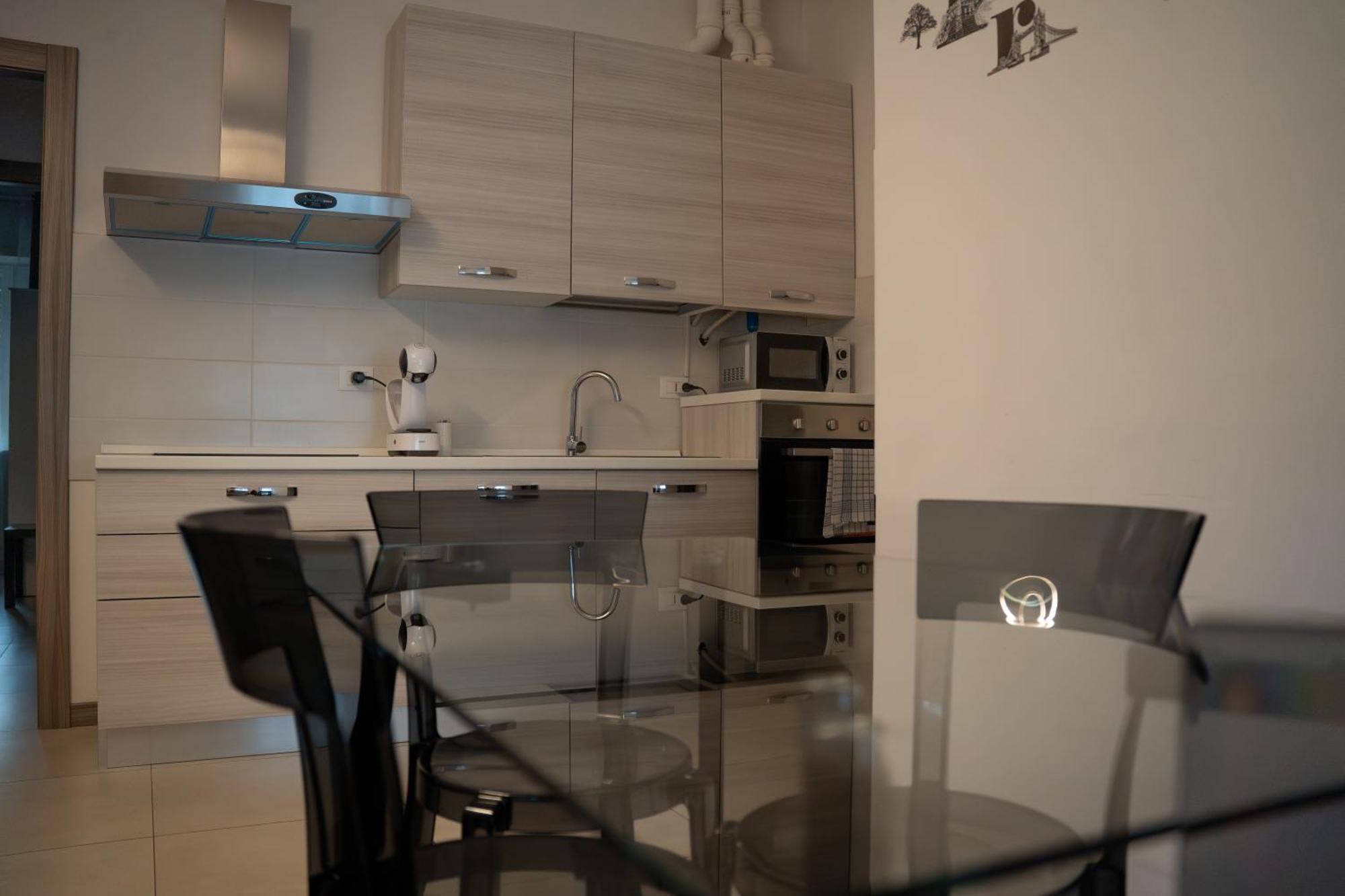 Lugaro Guest House トリノ エクステリア 写真