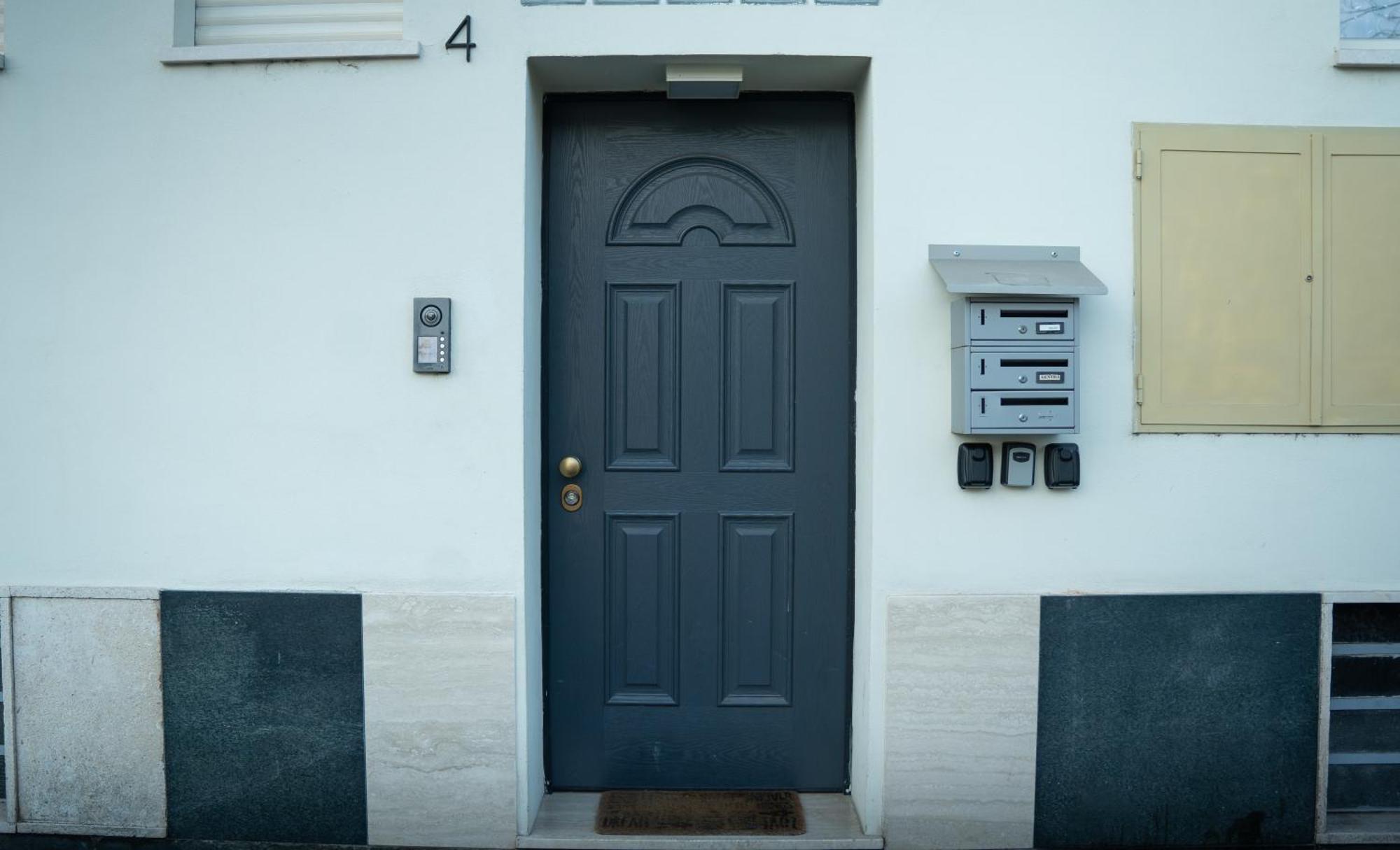 Lugaro Guest House トリノ エクステリア 写真